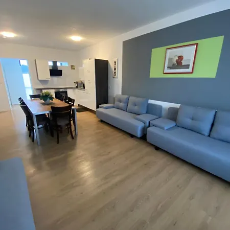 Art Haus Penthouse *